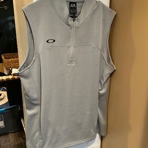 Oakley Golf Vest